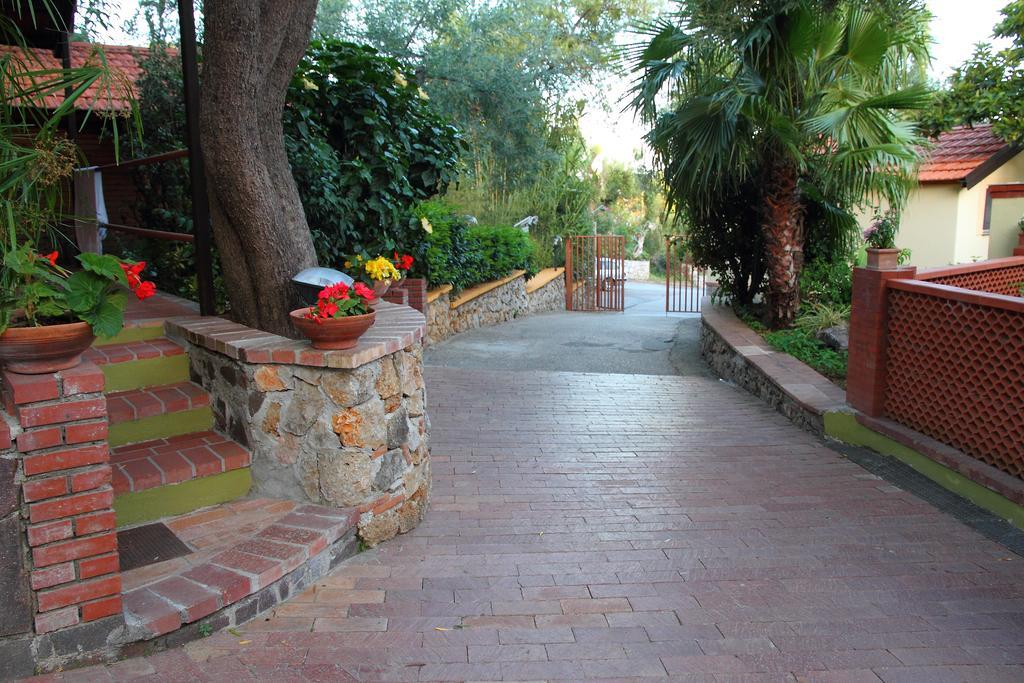 מרינה די קמרוטה Cala Blanca Villaggio Alberghiero מראה חיצוני תמונה