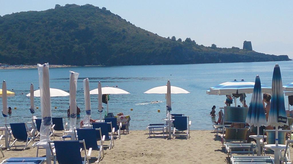 מרינה די קמרוטה Cala Blanca Villaggio Alberghiero מראה חיצוני תמונה