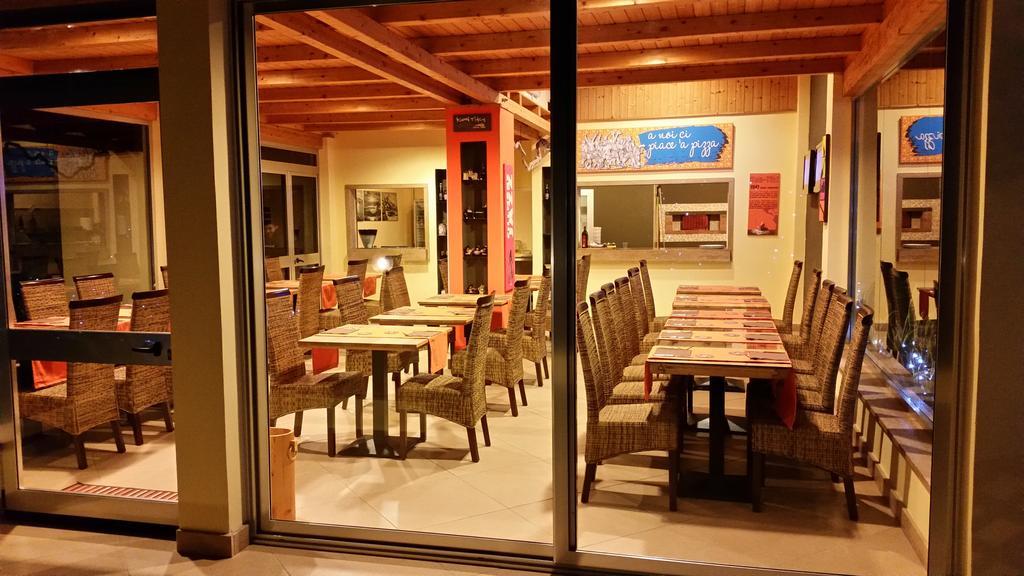 מרינה די קמרוטה Cala Blanca Villaggio Alberghiero מראה חיצוני תמונה