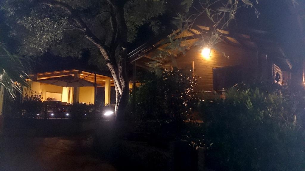 מרינה די קמרוטה Cala Blanca Villaggio Alberghiero מראה חיצוני תמונה