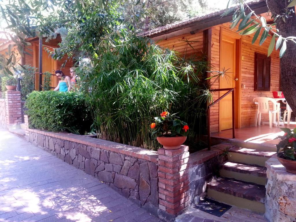 מרינה די קמרוטה Cala Blanca Villaggio Alberghiero מראה חיצוני תמונה